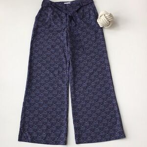 Reitmans Navy Medallion Print lightweight Trousers